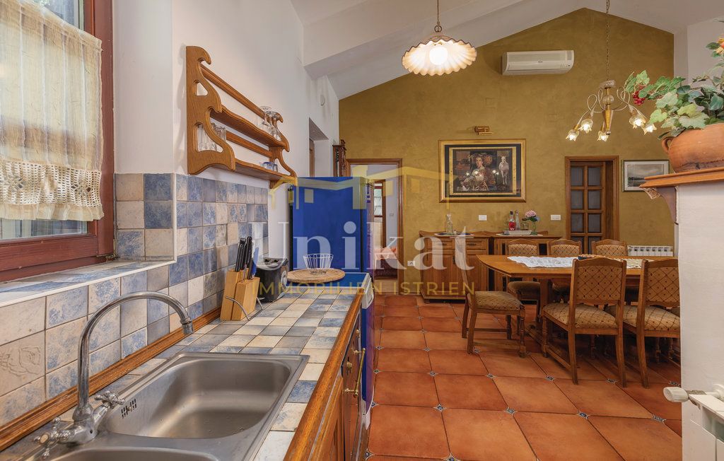 Enonadstropna hiša z wellness prostorom